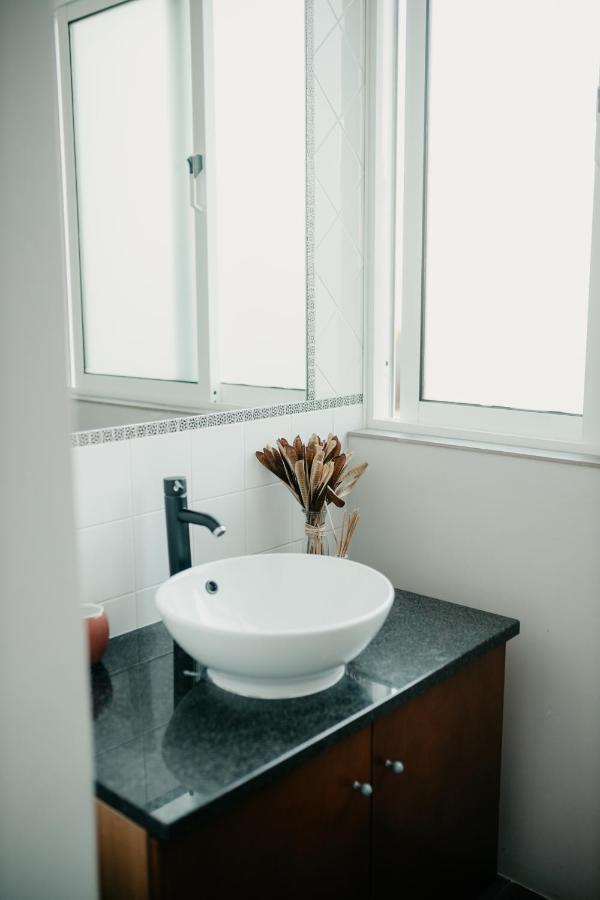 H.Oe.H Apartment Porto Bagian luar foto