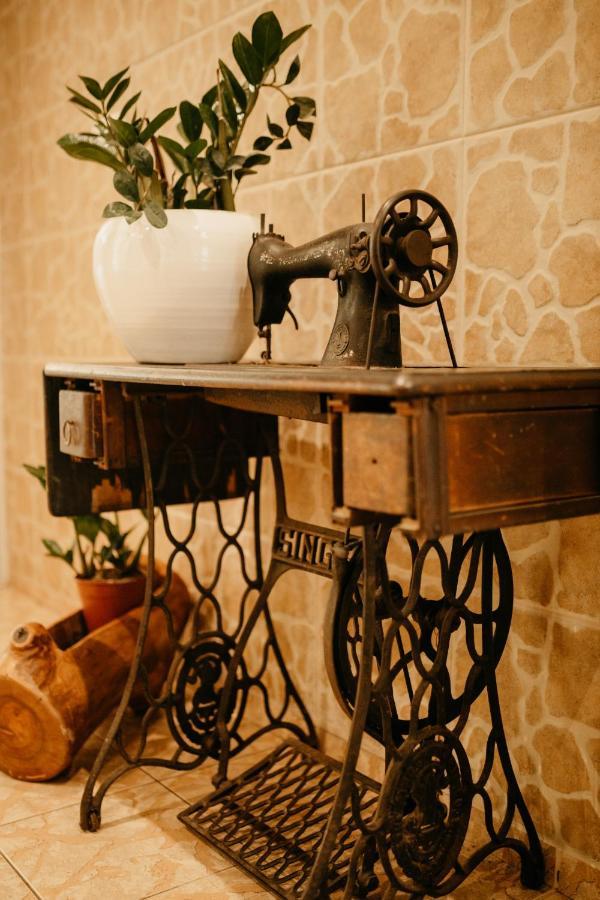 H.Oe.H Apartment Porto Bagian luar foto